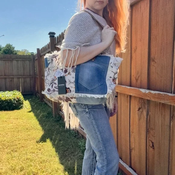 Myra Bag- Primrose Small Tote - Picture 11 of 16